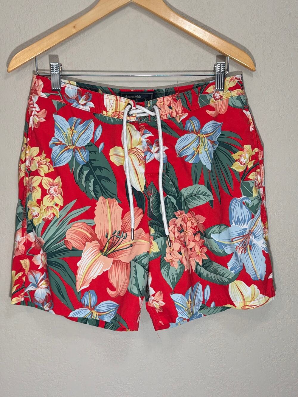 Abercrombie & Fitch men’s swim trunks vibrant Hawaiian floral print SZ 30